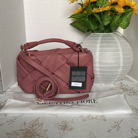 Valentina Fiore Dusty Pink Handmade Italian Leather Crossbody Bag - Picture 8 of 8